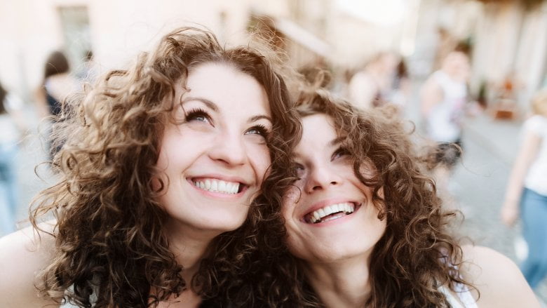 IDENTICAL AND FRATERNAL TWINS